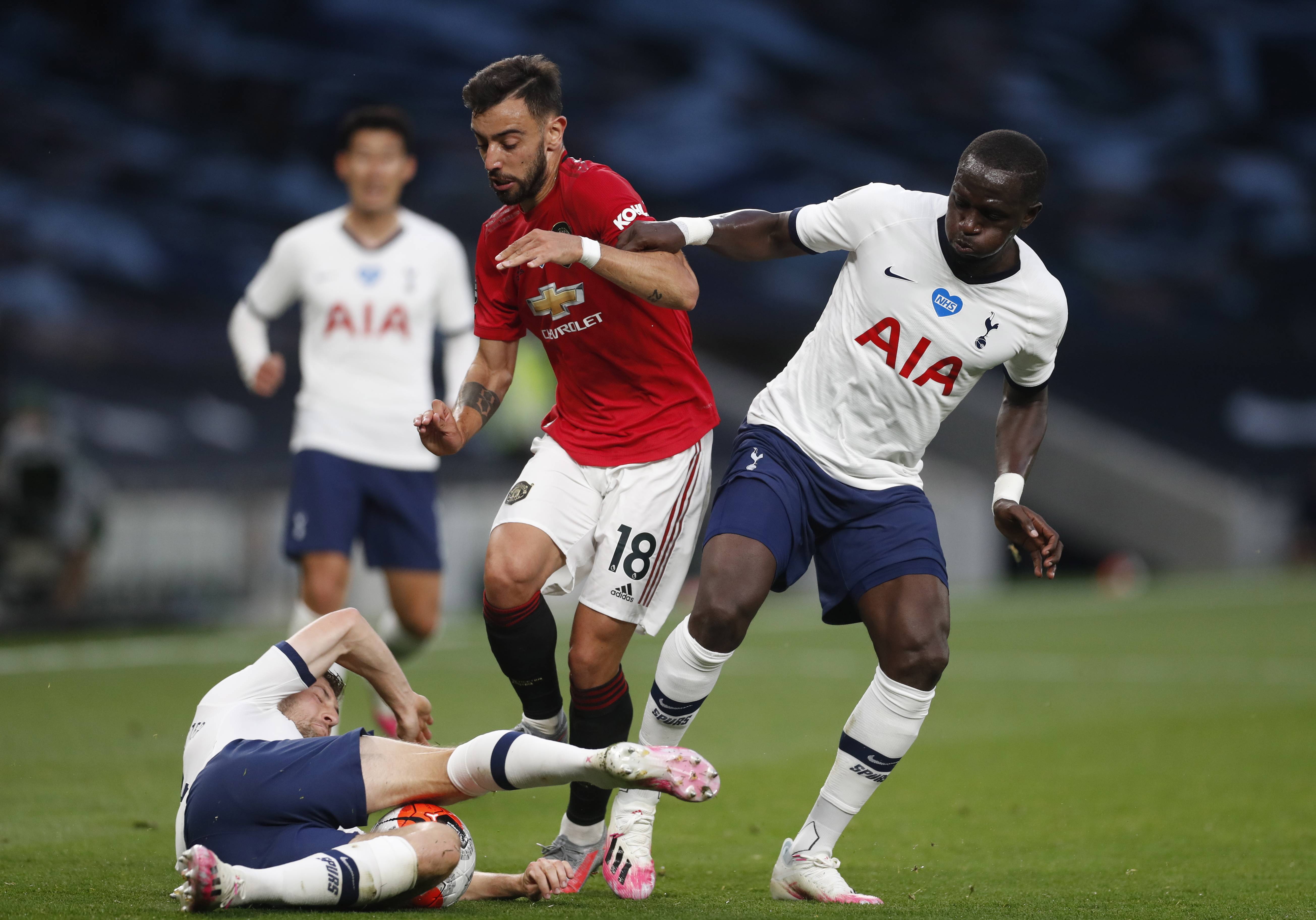 他在記者會 他在記者會